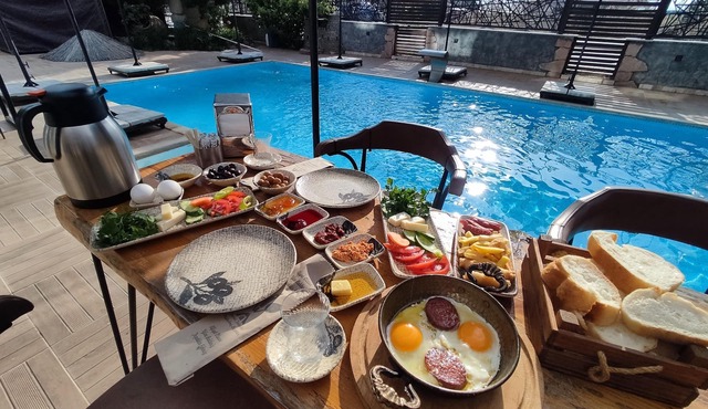 Aterna Hotel
