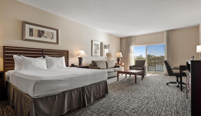 Best Western Plus Bayside Hotel