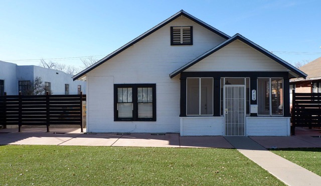 Bricklight District Modern Cottage