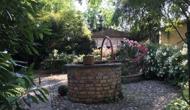 CASA CECILIA COTTAGE a few miles from Venice and the outlet
