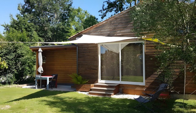 Chalet Studio "l'Athome" – Peaceful Retreat Surrounded by Nature