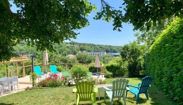 Charming 4 Bedroom 4 Bathroom Gite - 2 Adjoining Cottages - Heated Plunge Pool