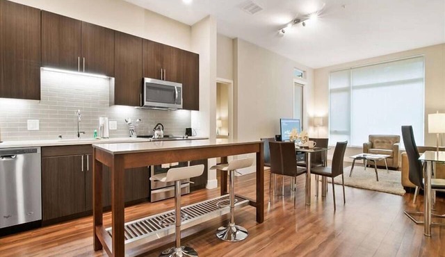Clean & Comfy 2BR | Free WiFi & Laundry | Downtown MV