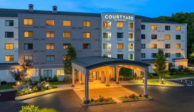 Courtyard by Marriott Providence Lincoln