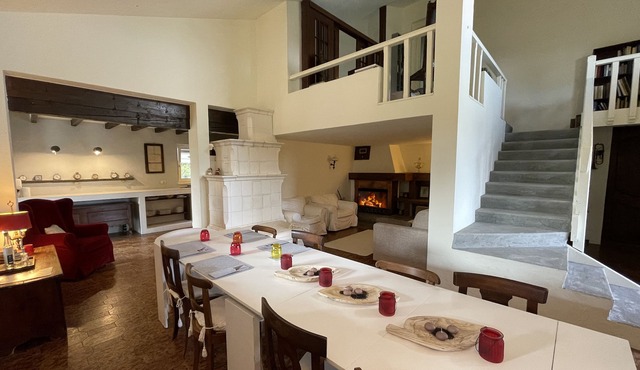 Cozy location for families, surrounded by greenery