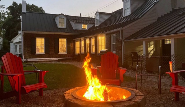 Downtown Luxury Historic Home, Rock‘n Roll/Bourbon vibe, indoor sauna, 3 kings