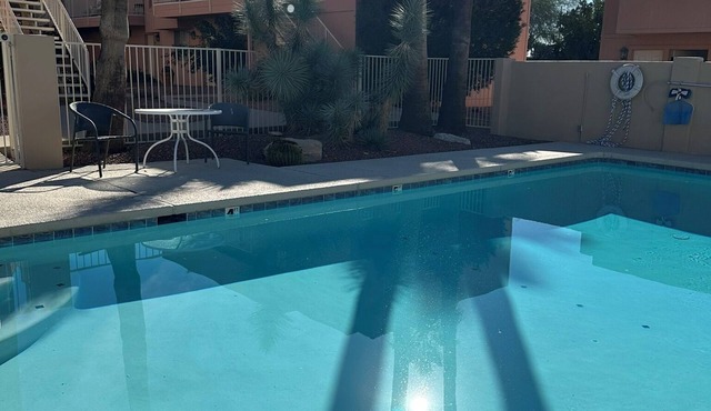 Flamingo Suites