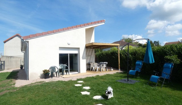 Gite de la Libellule: 3-star house with private garden