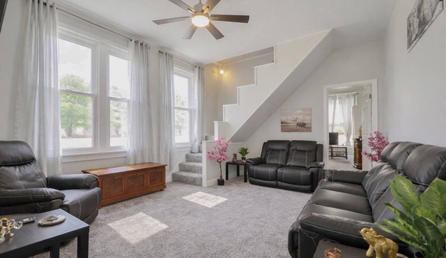 Hidden Nature Haven - Stylish Comfort near Cincy