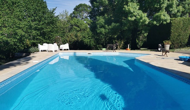 Holiday Home “Les Hauts De Font Moure” with Shared Pool, Private Garden & Wi-Fi