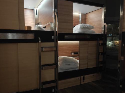 I Street Capsule Hostel