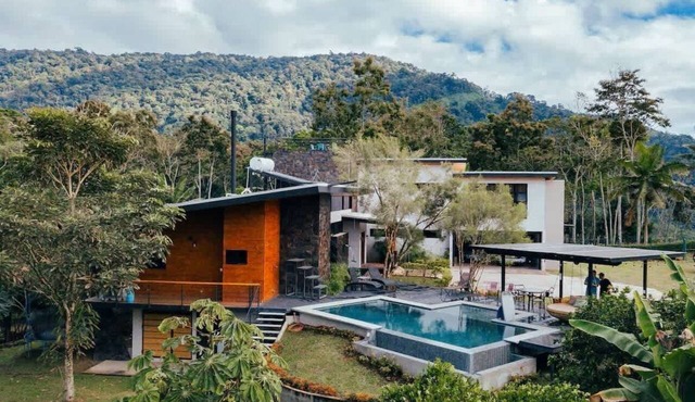 Infinity Pool Gated 2-Acre Tropical Estate Minutes from Downtown Turrialba