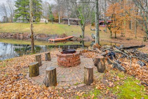 Lake Malone Cabin Getaway! Dock, Fire Pit, Grill