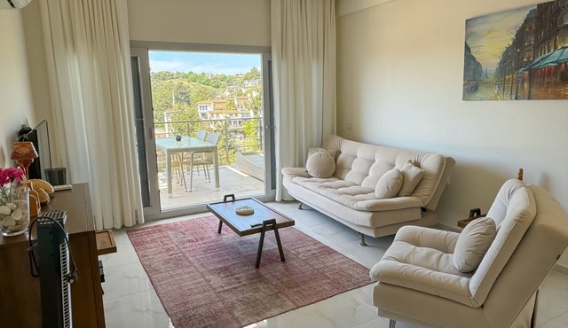 Lavender Forestview – Sea View & Balcony for a Relaxing Getaway