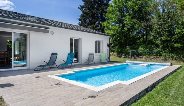 Les Granges de Soulagnieux – Holiday Home with Private Pool and Air Conditioning
