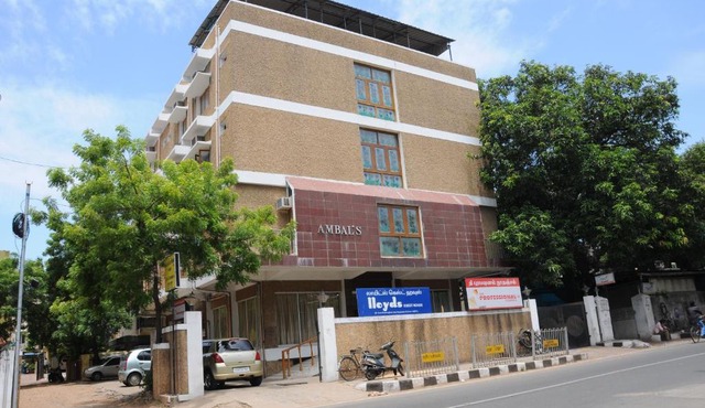 Lloyds Serviced Apartments, Near Music Academy