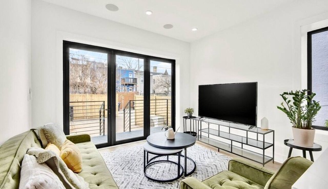 Modern & Private Getaway Minutes to Capitol Hill!