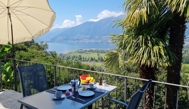 Nice apartment for 2 people with WIFI, TV, patio and panoramic view