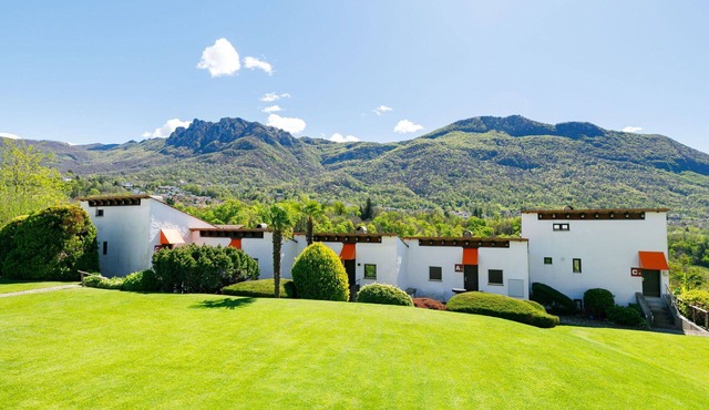 Nice apartment for 4 people with pool, WIFI, TV and patio