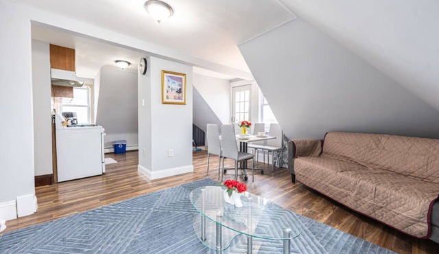Nightingale`s Boston Retreat