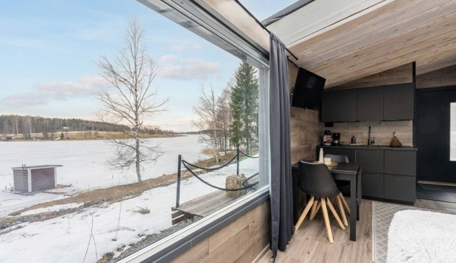 Private & Luminous Suite with lake views