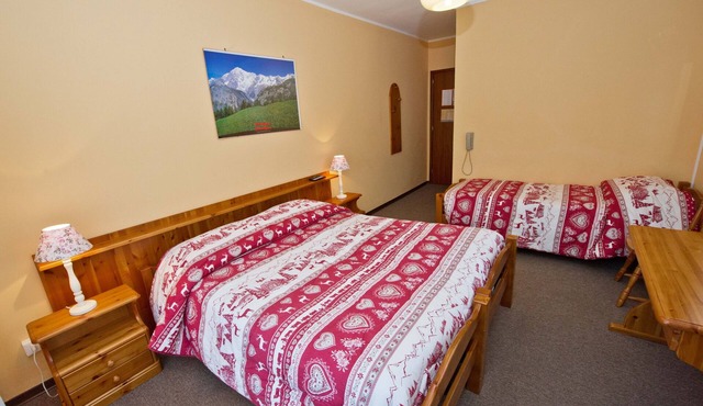 "Room 10" with Mountain View, Shared Terrace in Bionaz