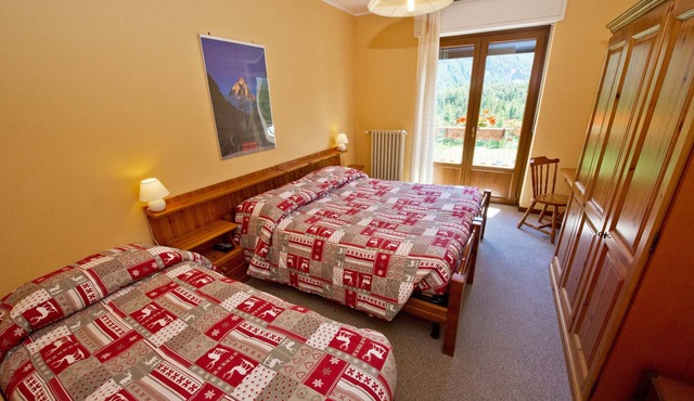 "Room 9" with Mountain View, Shared Terrace in Bionaz