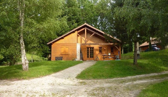 Serene holiday home with private terrace
