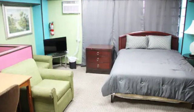 Shared LOFT - Private 3 Room unit sleeps up to 8