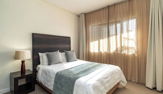 Skyline Serenity: Knightsbridge