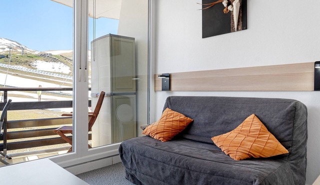 South-Facing Studio at the Foot of the Slopes, 4 Guests, WiFi, GR10