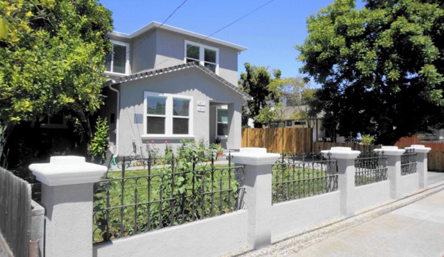 Spacious 6-bedroom, 5-Bath 2 Homes 1 Lot in enchanting Santa Clara