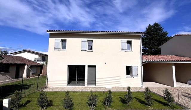 Spacious House in Libourne – Near Saint-Émilion and Bordeaux