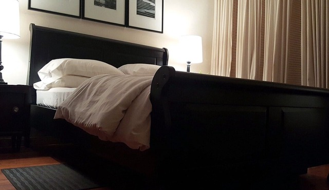 Spacious, quiet and cozy Townhome Apartment Brooklyn.