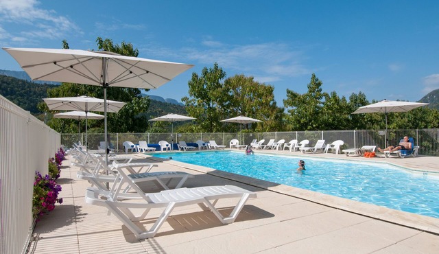 Studio pour 4 | 2 piscines sur place + sauna