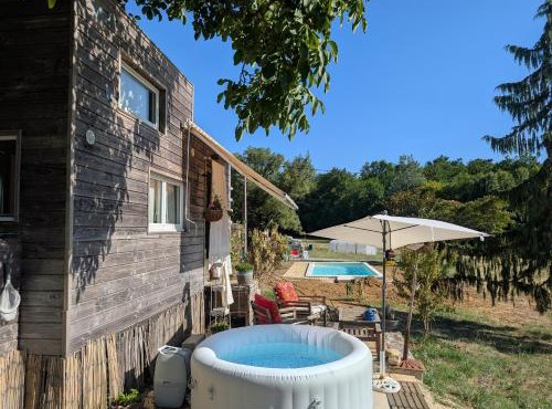 Tiny chouette et jacuzzi