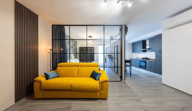 Urban Chic Luxury Suite Apartments