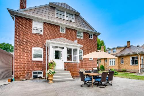 Walkable Zelienople Home w/Patio & Grill!