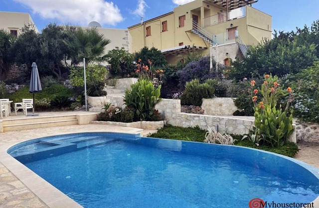 140 m² Villa ∙ 4 bedrooms ∙ 10 guests