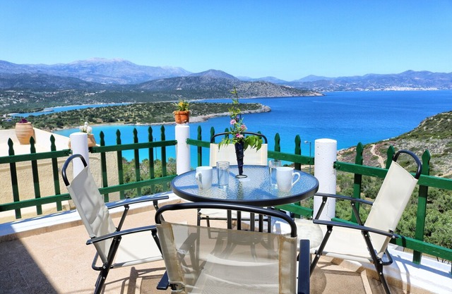 Anemone Seaside Traditional Homes - Apartment