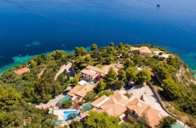 Villas Cavo Marathia 