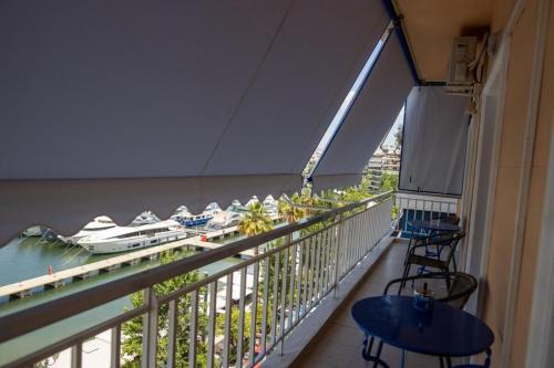 Cozy apartment with full view Marina Zeas