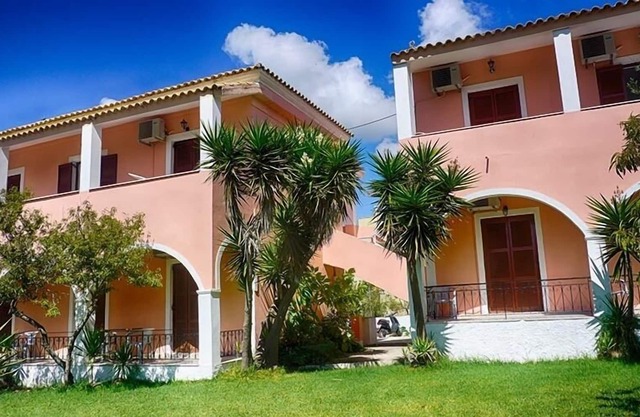 Dora Ferienwohnung Ruhiger Lage Nur Vom Sandstrand Der Bucht Von Agios Geo Georgios Armenadon 