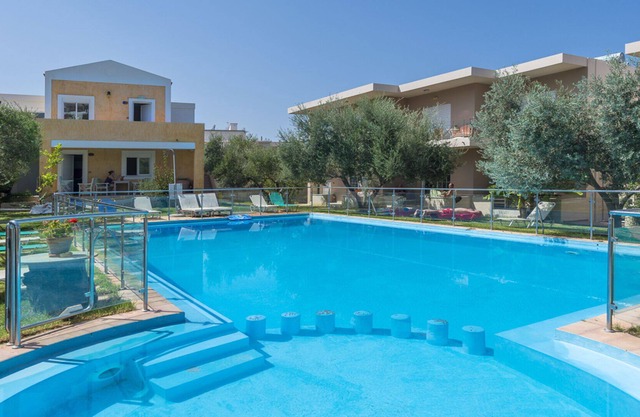 “ELEA 2” - Cozy House with Swimming Pool Near the Sea