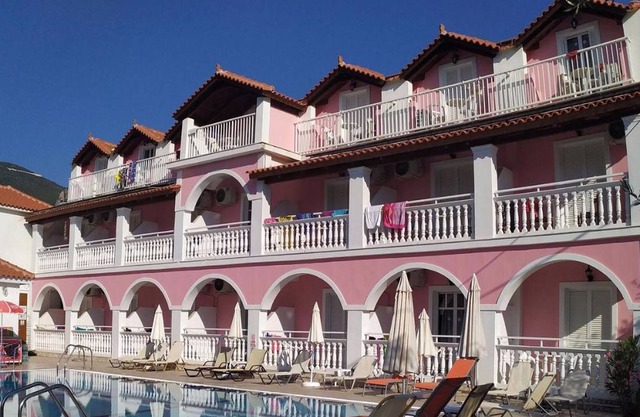Giannis Pool Studios 8, Alykes, Zakynthos, Greece