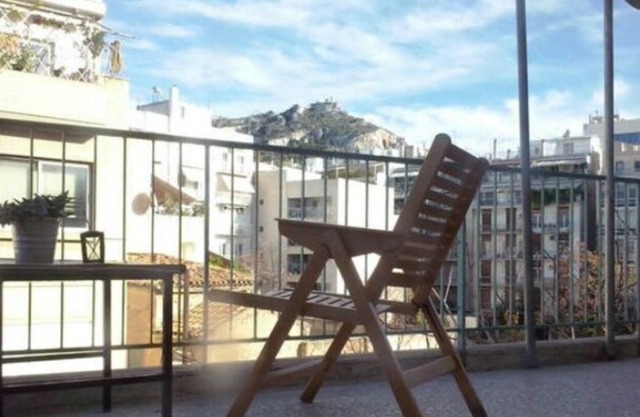Handmade Apartment with Lycabettus view.