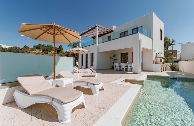 Holiday house Gennadi for 1 - 6 persons with 3 bedrooms - Holiday house