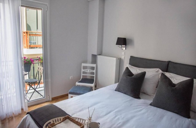 Living near Acropolis - studio apartment