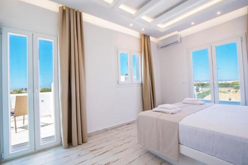 luxury villas Plaka