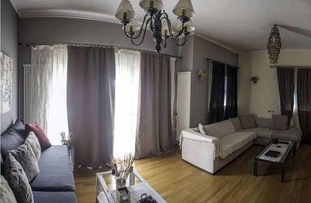Nice apartment in Preveza (sleeps up to 8)